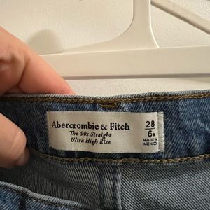 Abercrombie 90s straight ultra high rise